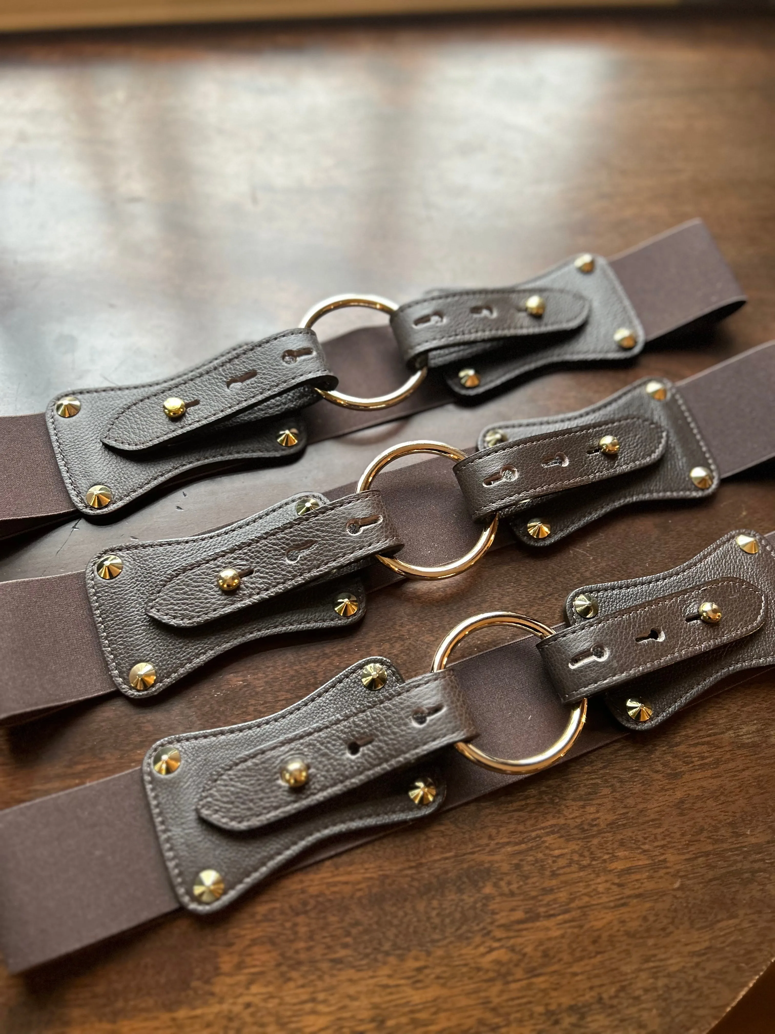 Claiborne Belt in Brown