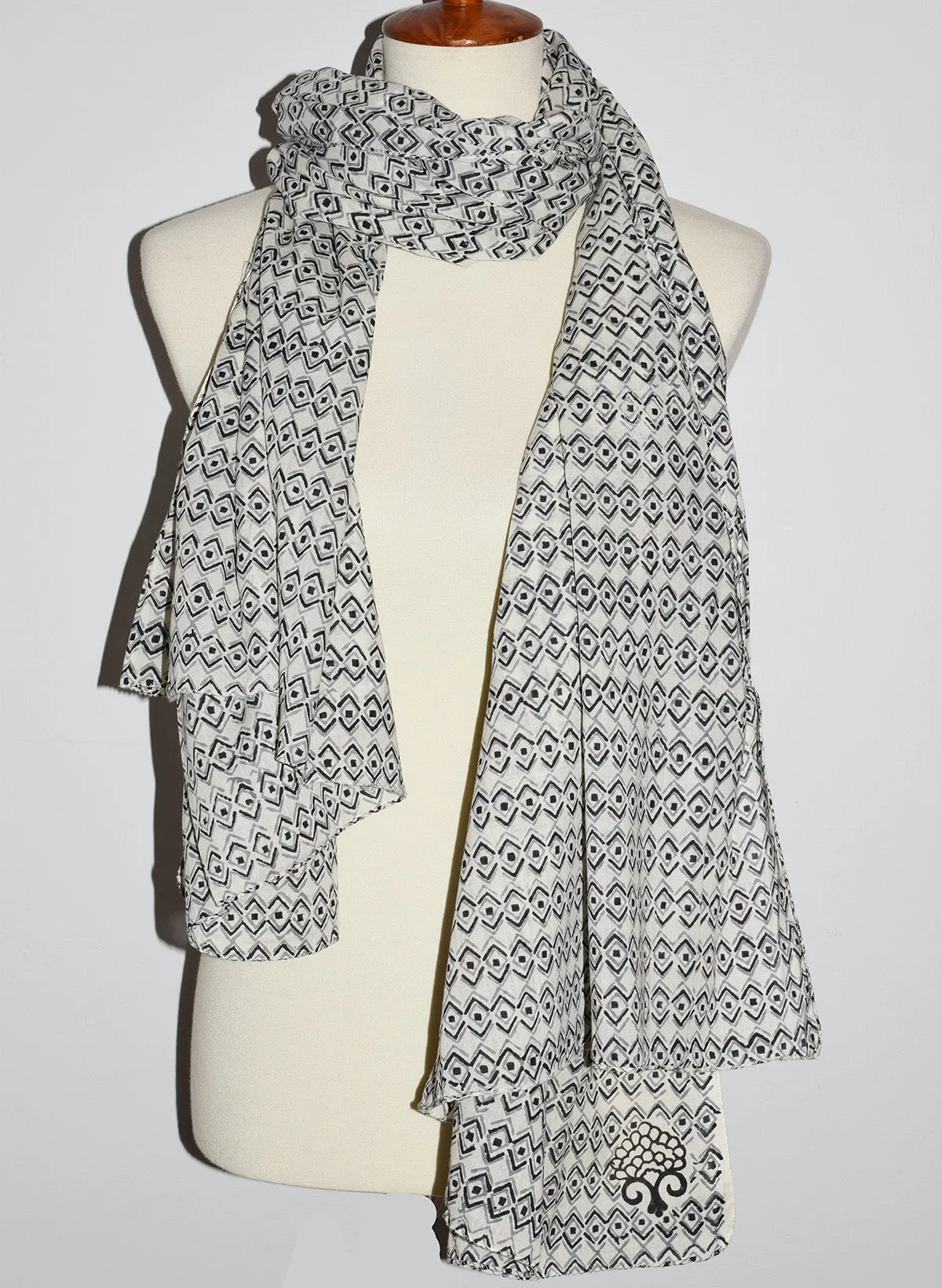 Cotton Voile Scarf | Diamond Sketch Ecru