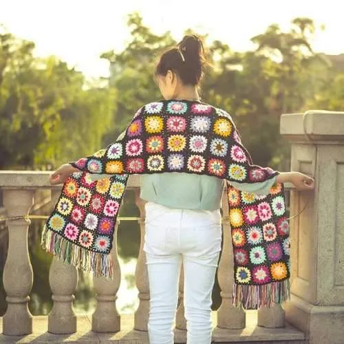 Ethnic Crochet Flower Pattern Tassel Knitted Scarf