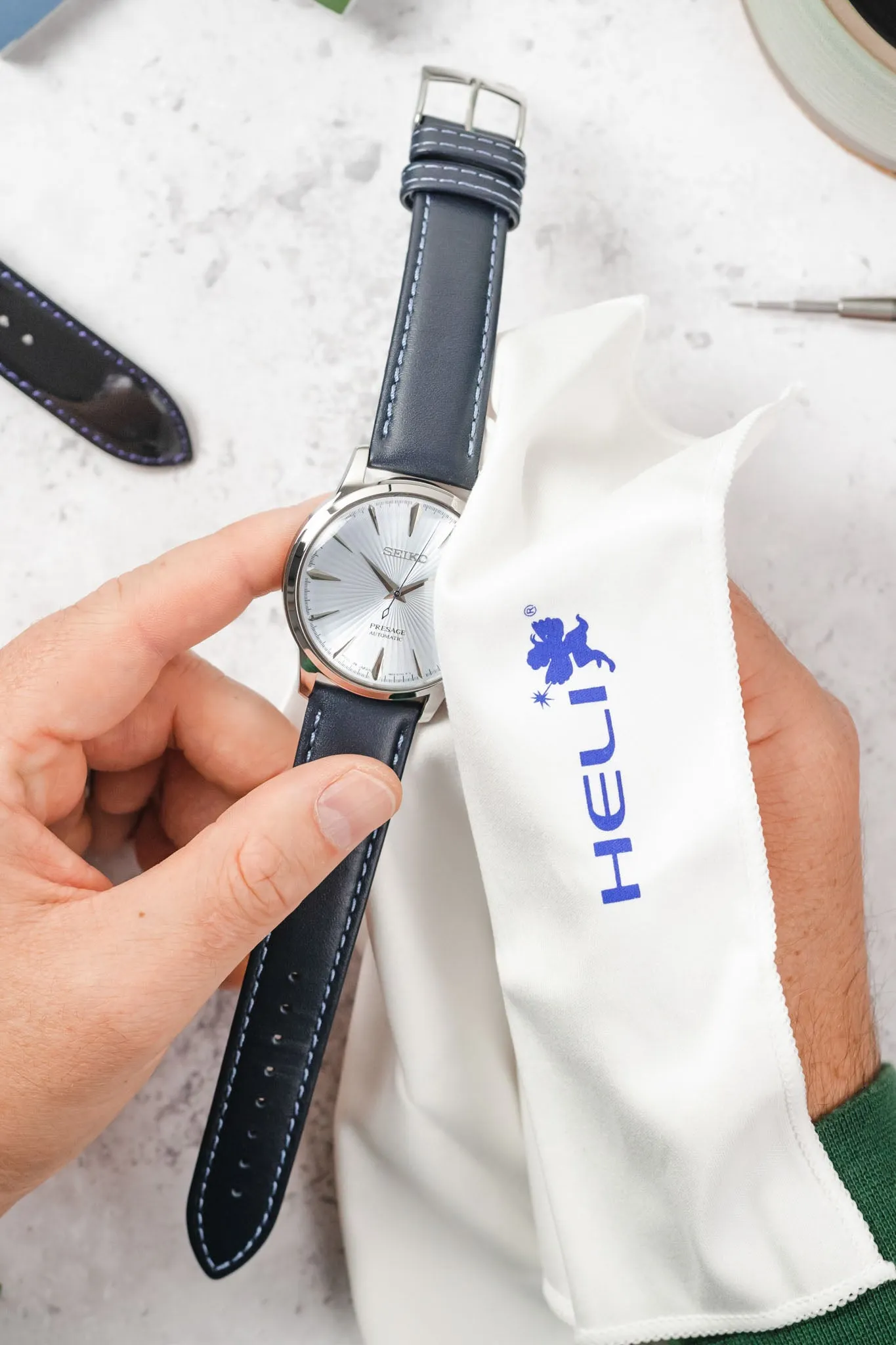 HELI Professional Superfine Microfibre Watch Cleaning Cloth in WHITE