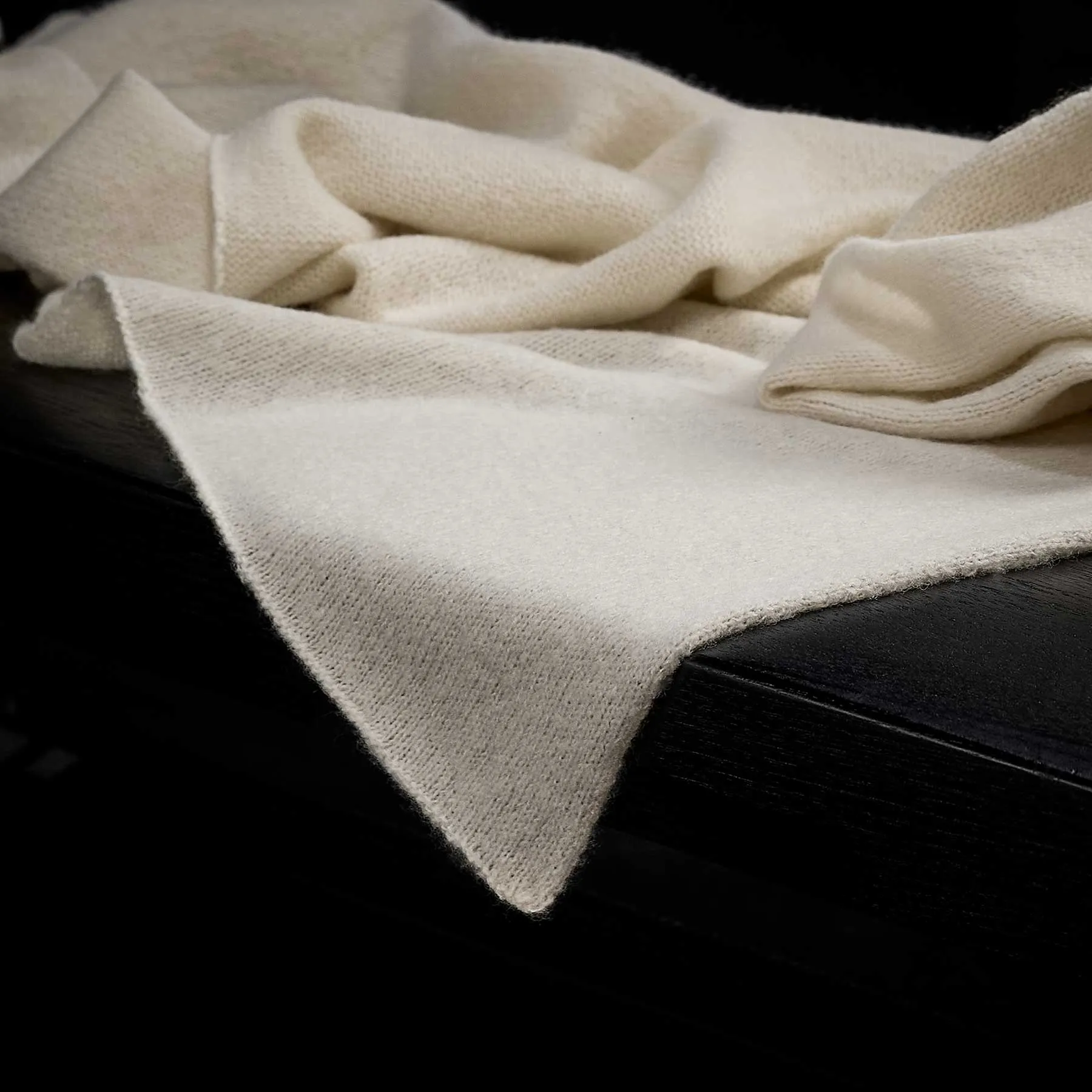 Lightweight Textured Cashmere Scarf - Ivory