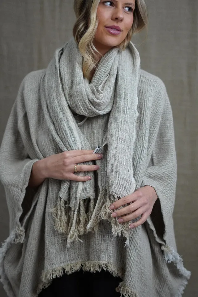 Petra Fringed 100% Linen Scarf