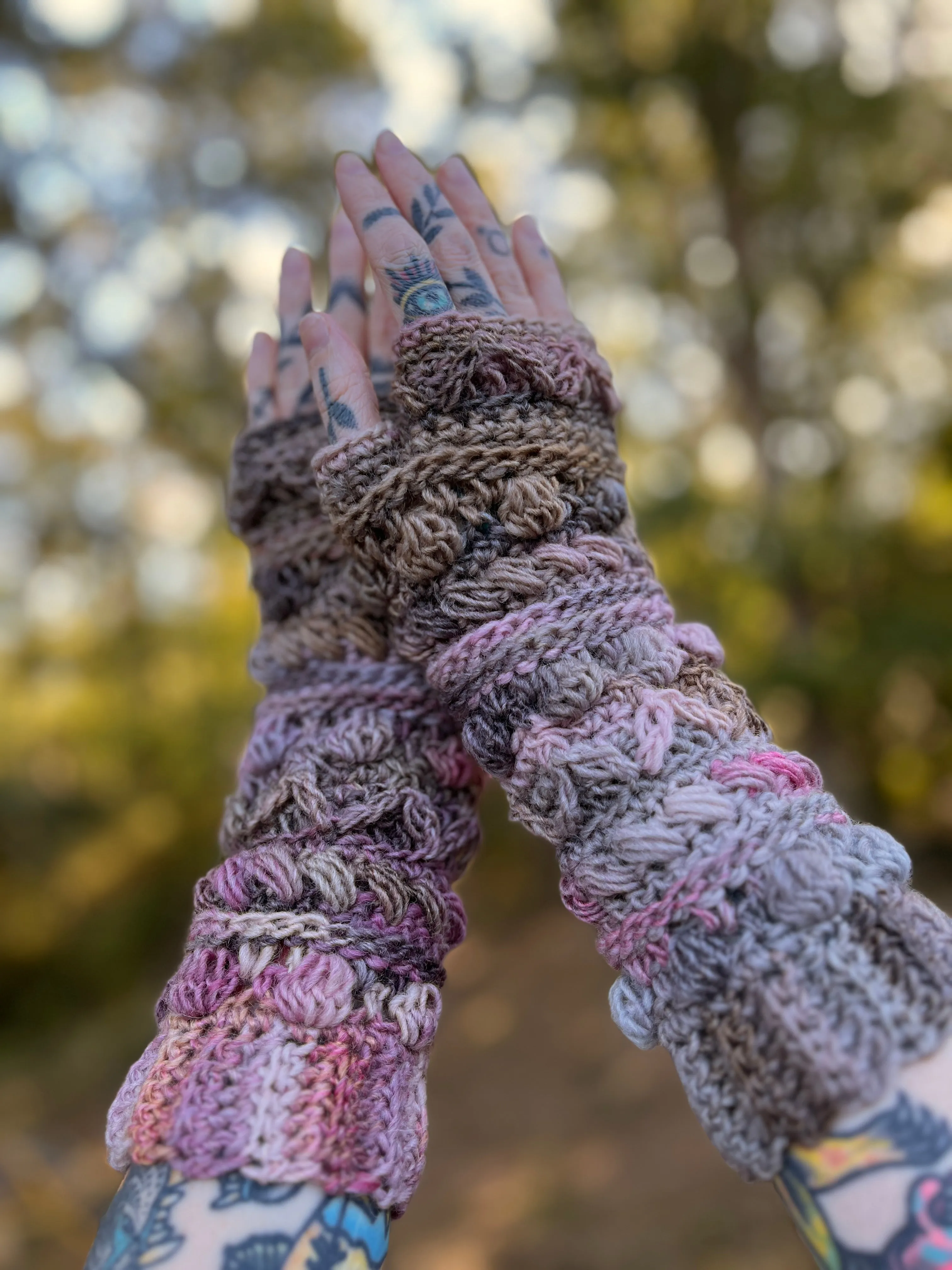 Radiant Fable Gloves