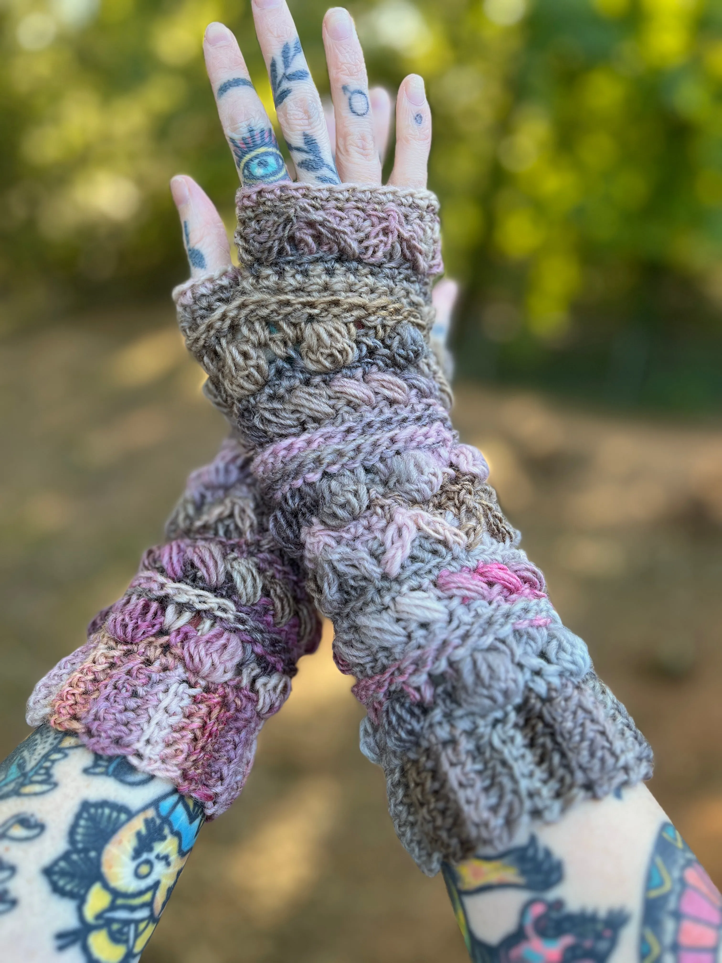 Radiant Fable Gloves