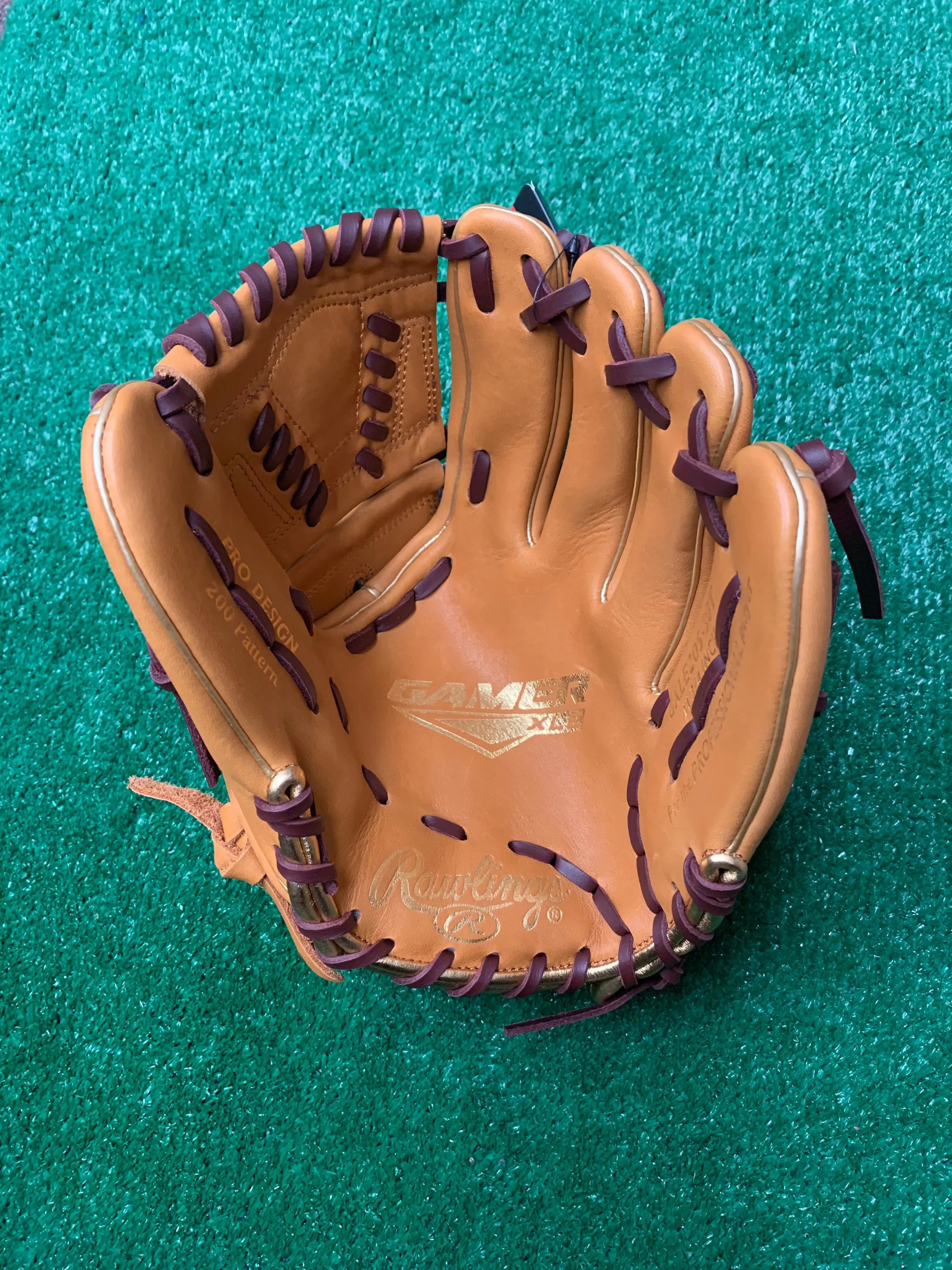Rawlings Exclusive Gamer XLE 11.75" Baseball Glove GXLE205-30T