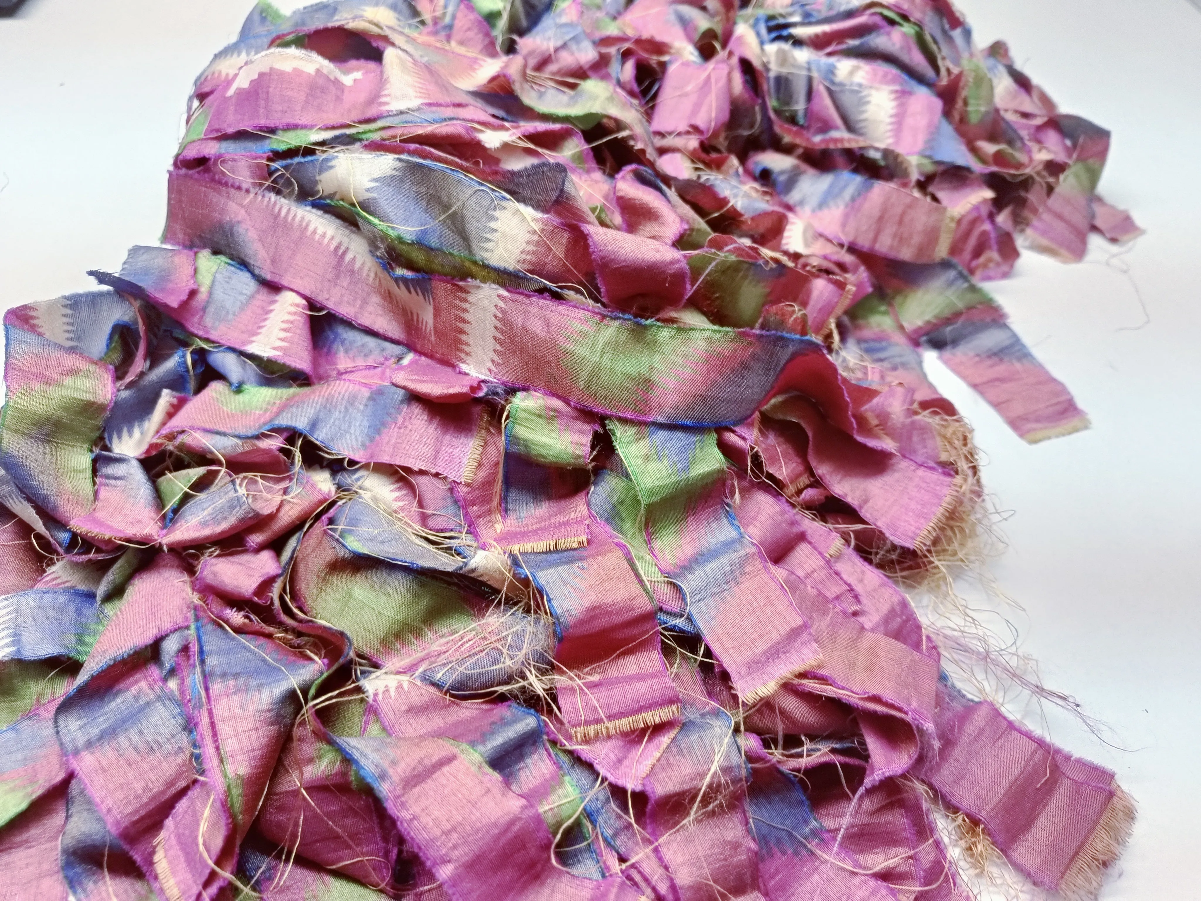 Reclaimed Indian Sari Stripe - Pink Flower | Recycled Sari Ribbon
