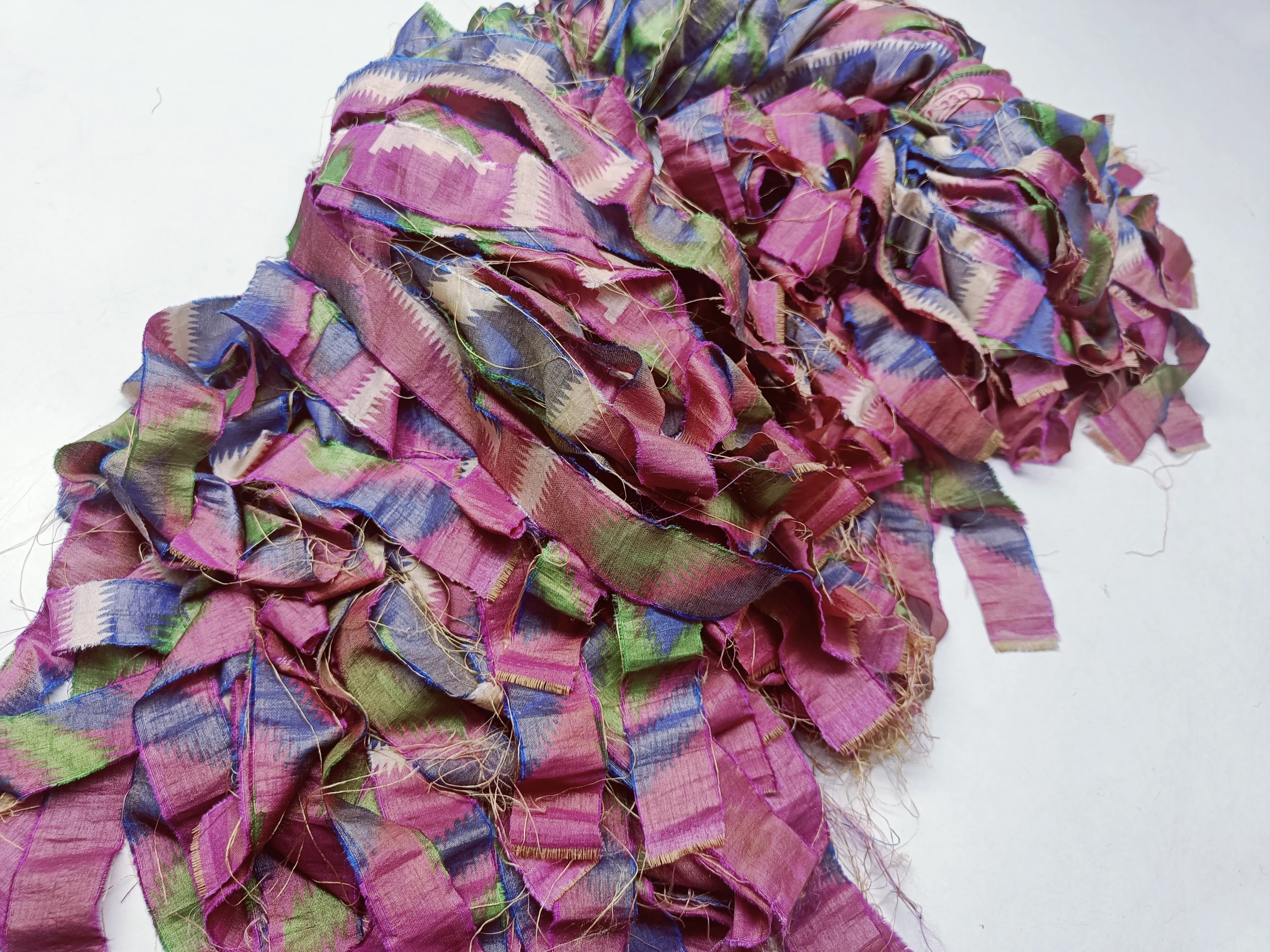 Reclaimed Indian Sari Stripe - Pink Flower | Recycled Sari Ribbon