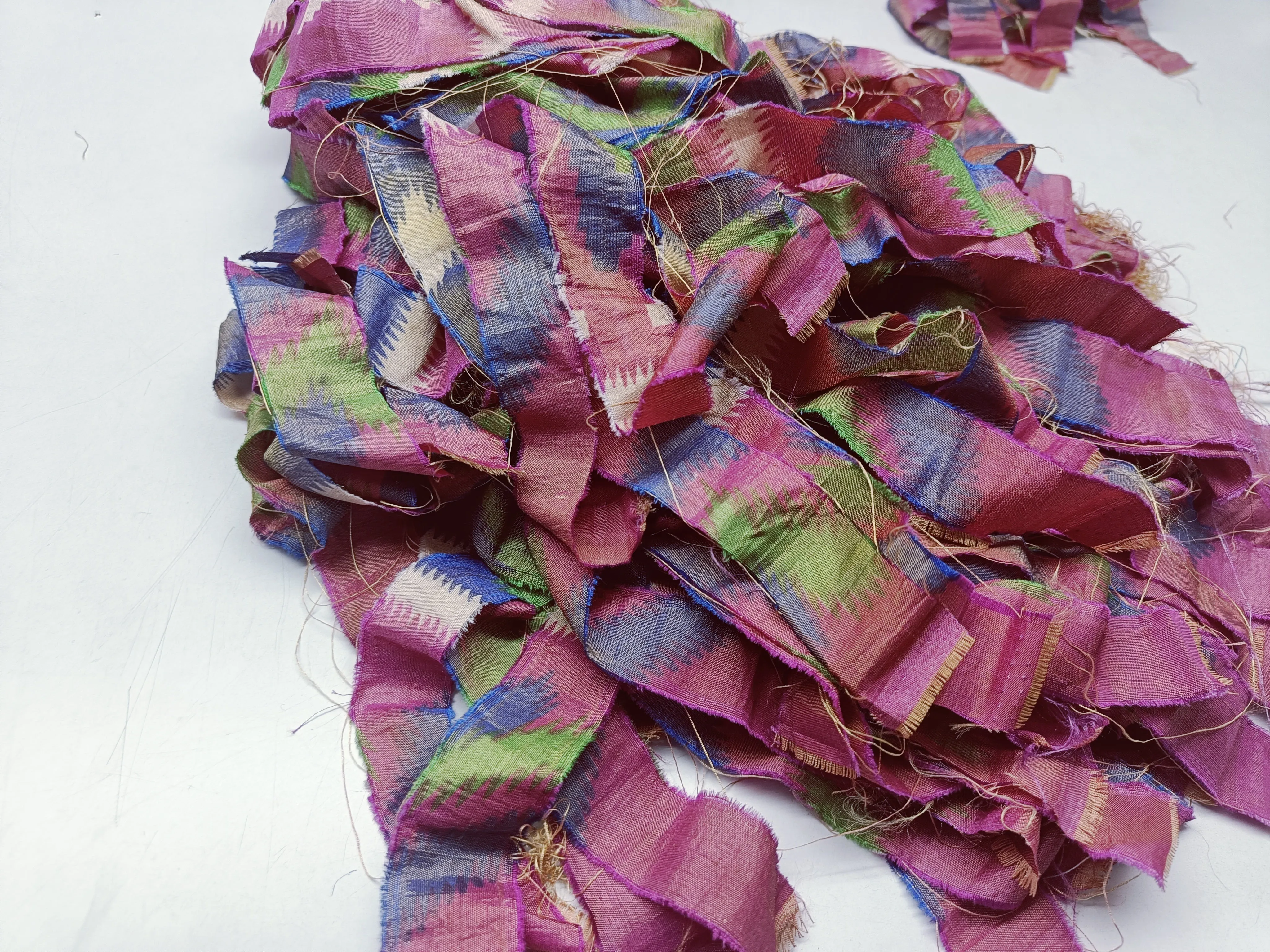 Reclaimed Indian Sari Stripe - Pink Flower | Recycled Sari Ribbon