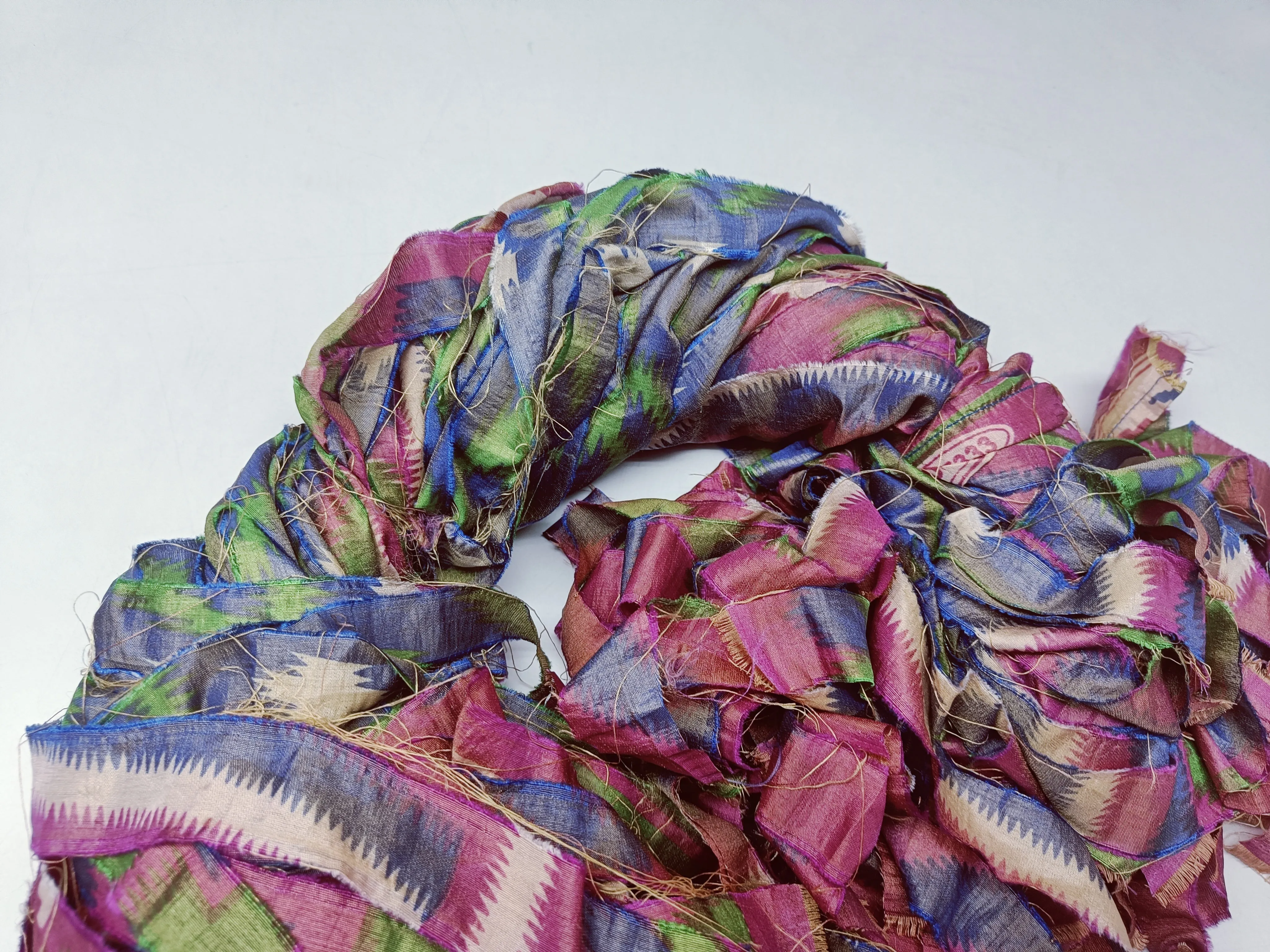 Reclaimed Indian Sari Stripe - Pink Flower | Recycled Sari Ribbon