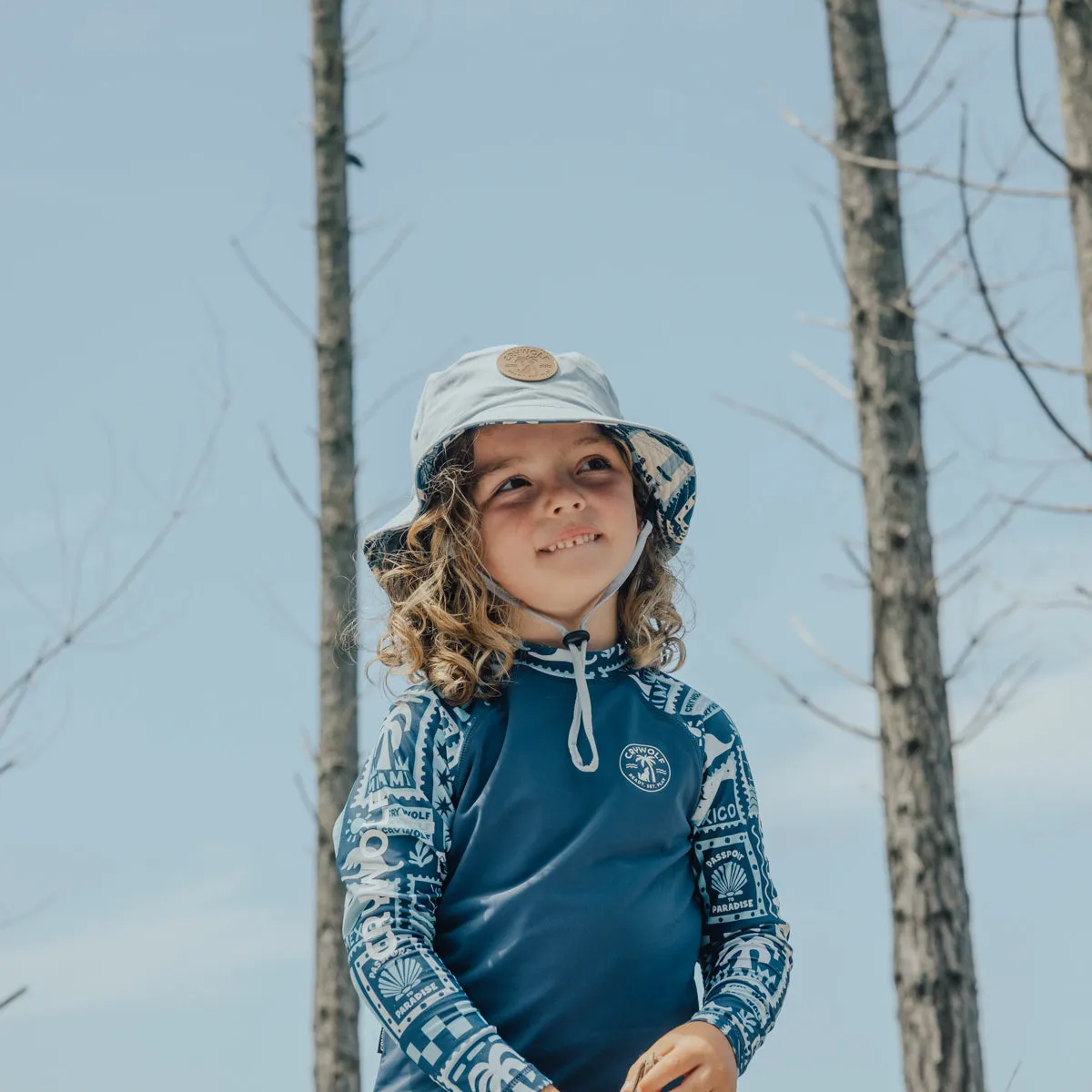 REVERSIBLE BUCKET HAT Postcards