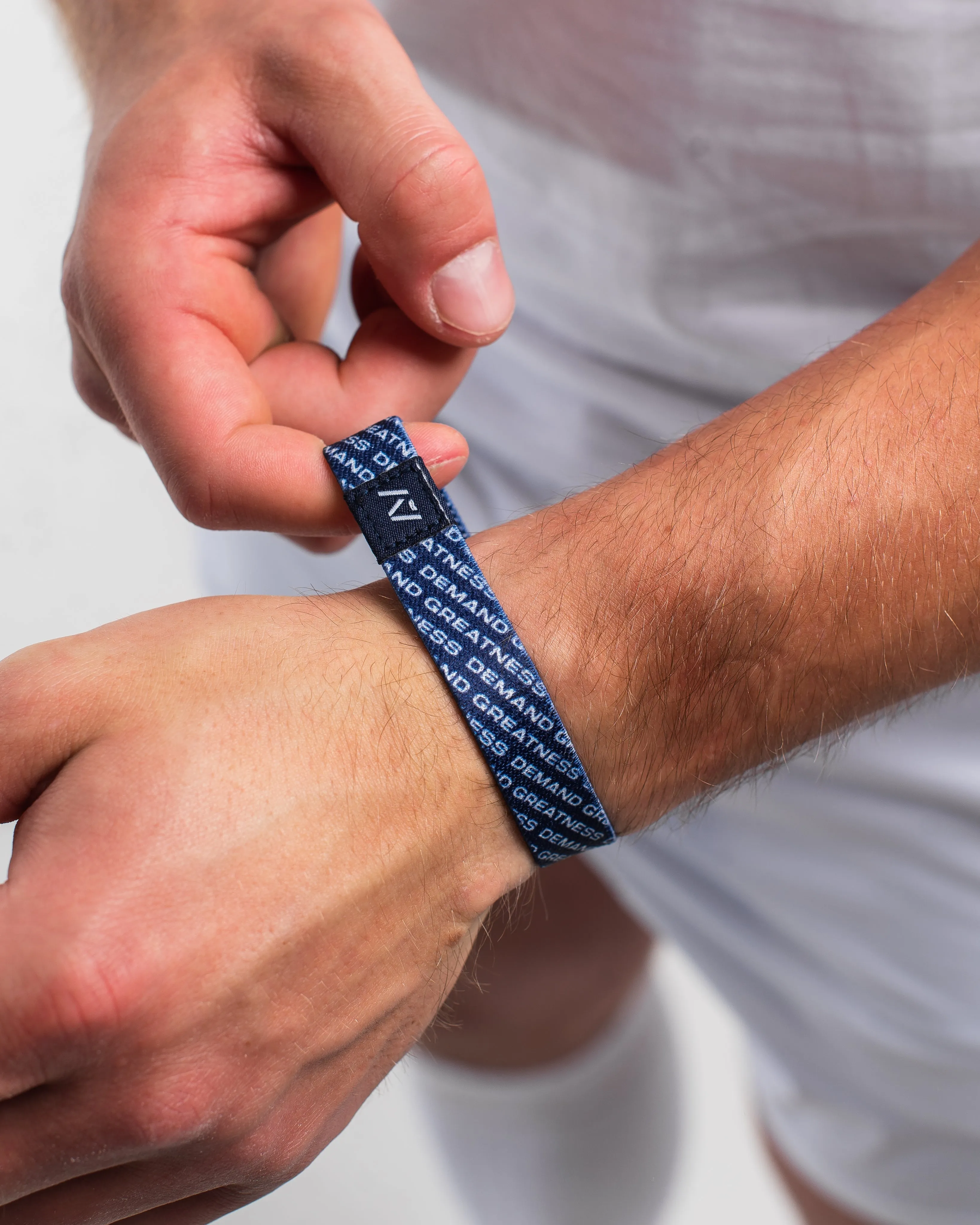 Stretchy Wristband - I am A7 I Demand Greatness - Night Light