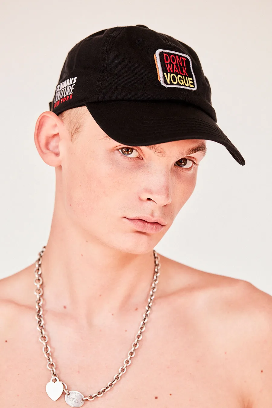 The Dont Walk Vogue Hat - Black