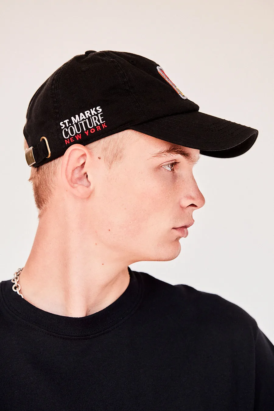 The Dont Walk Vogue Hat - Black