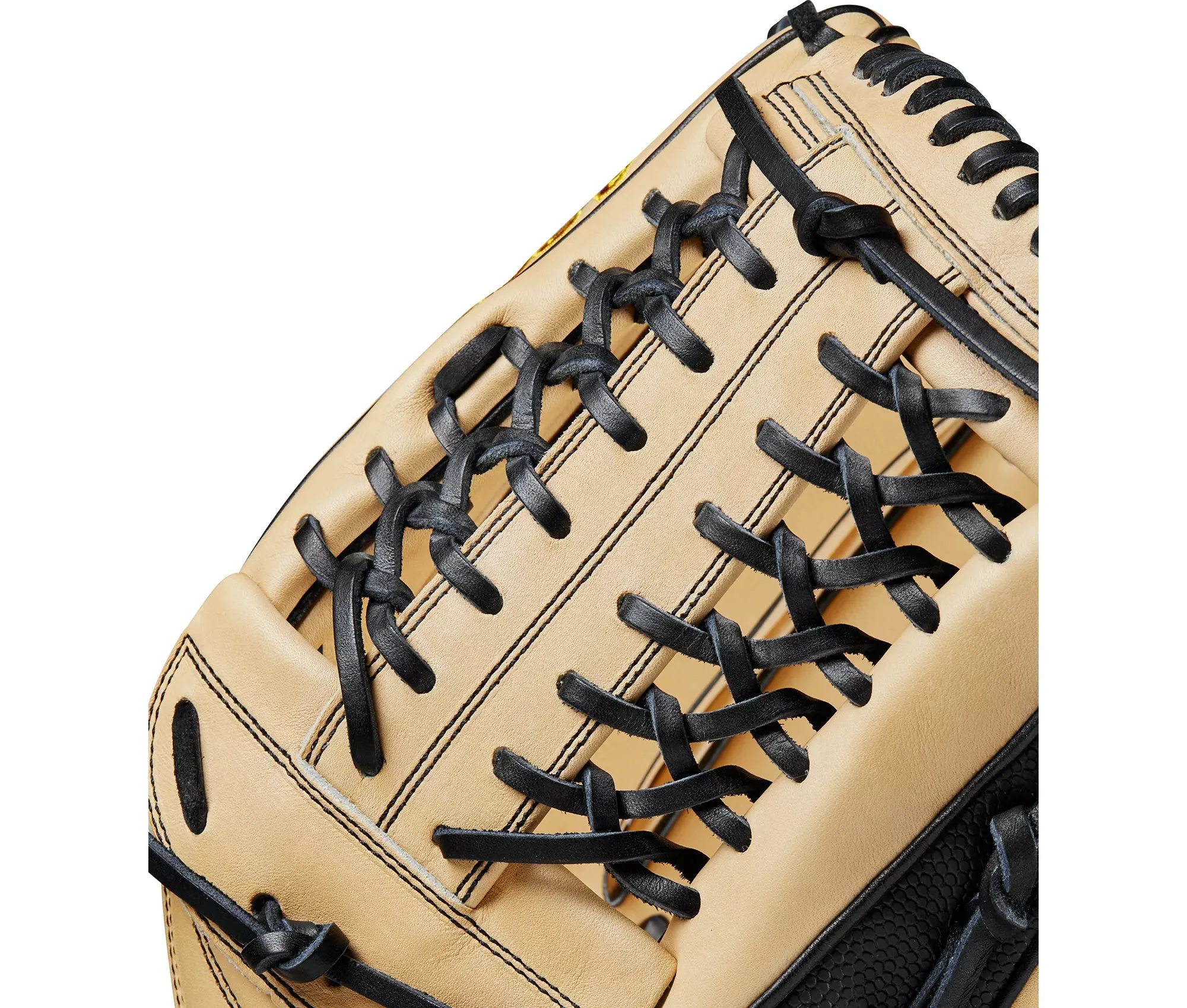 Wilson A2000 13.5" Slowpitch Softball Glove